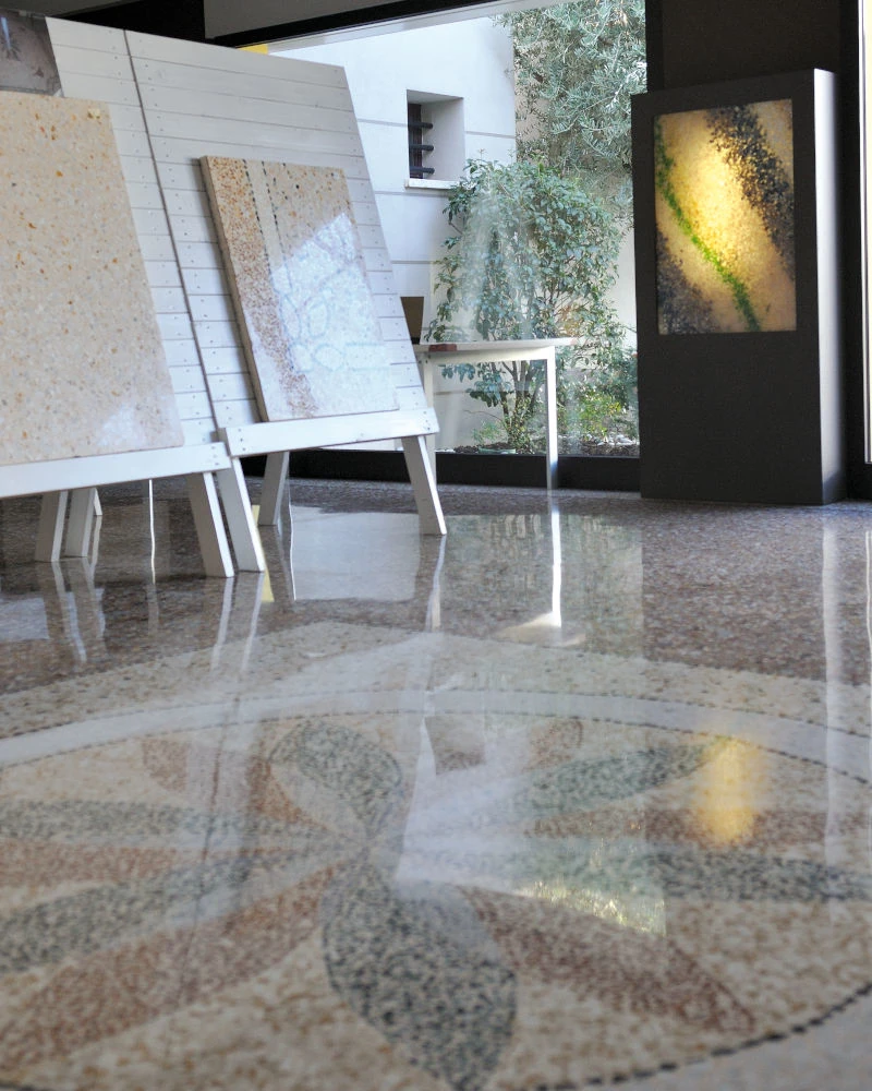 Dettaglio lavorazione battuto e terrazzo alla veneziana